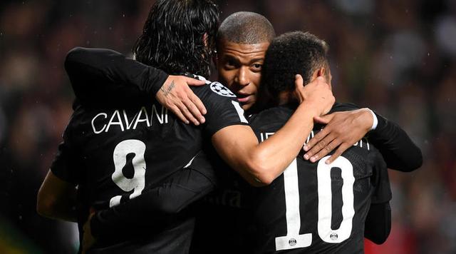 又一个落选秀奇兵！他1招堪比主帅基德 与状元秀撑起独行侠未来（独行侠再迎落选秀黑马：绝技媲美主帅基德，携手状元托起球队未来）