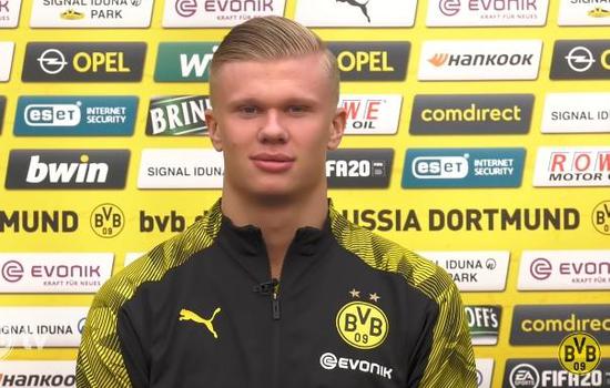 因伤退出国家队后，亚马尔目前已回到巴塞罗那（伤退国家队后，亚马尔已返回巴塞罗那）