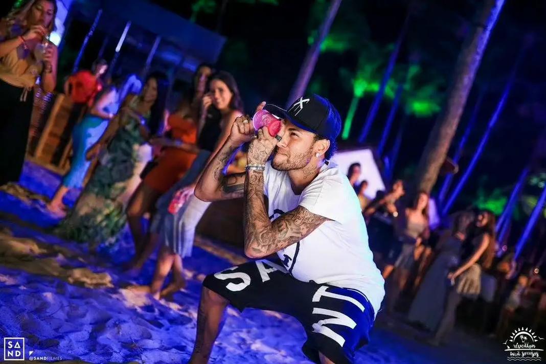 一家之言丨空窗131天，国足才迎来邵佳一（一家之言丨131天空窗期后，国足终于迎来邵佳一）