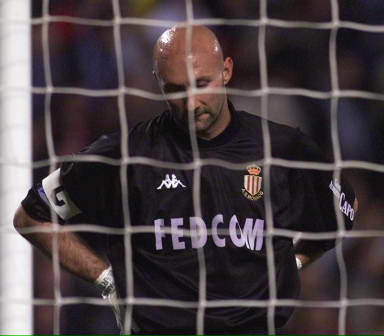 昂达夫：拜仁的一些球员强得离谱，今天他们把我们完全摧毁了（昂达夫：拜仁部分球员强到离谱，今天我们被彻底击溃）