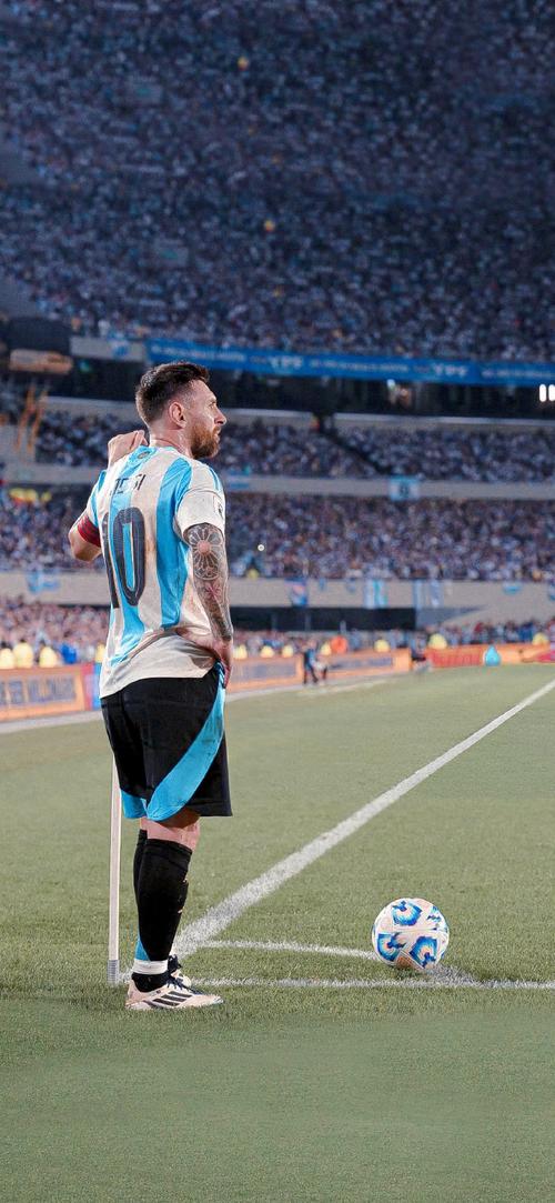 早报：推开门重逢再相拥？（早报：开门相逢，能再拥抱吗？）