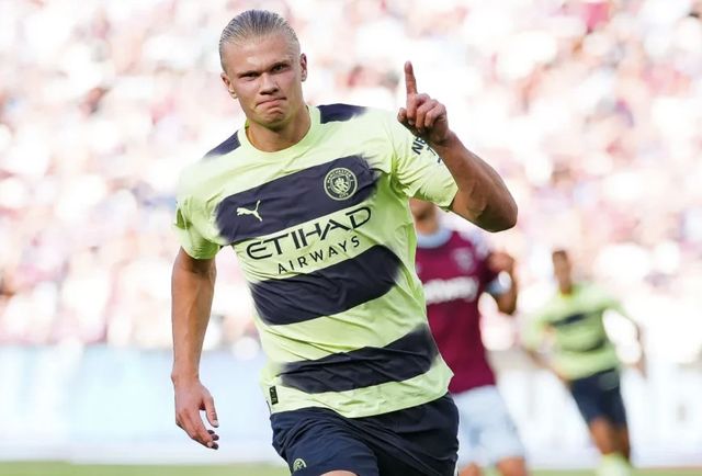 弗兰克：获胜后热刺晋级形势大好，西蒙斯延续了自身好状态（弗兰克：这场胜利令热刺出线前景光明，西蒙斯延续火热状态）