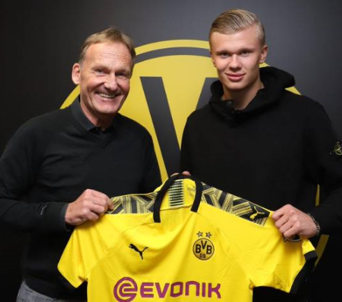 王楚钦：0-2落后算个屁！最累的他，打出了最硬的血性