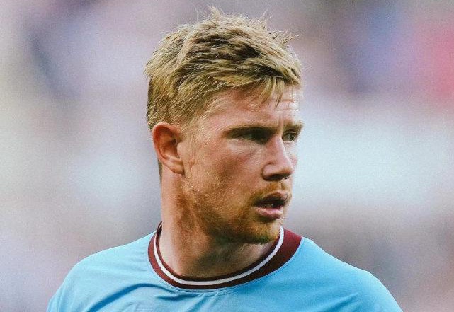 阿隆索暴怒！弗兰-加西亚一分钟两黄染红（弗兰-加西亚一分钟连吃两黄被罚下，阿隆索怒不可遏）